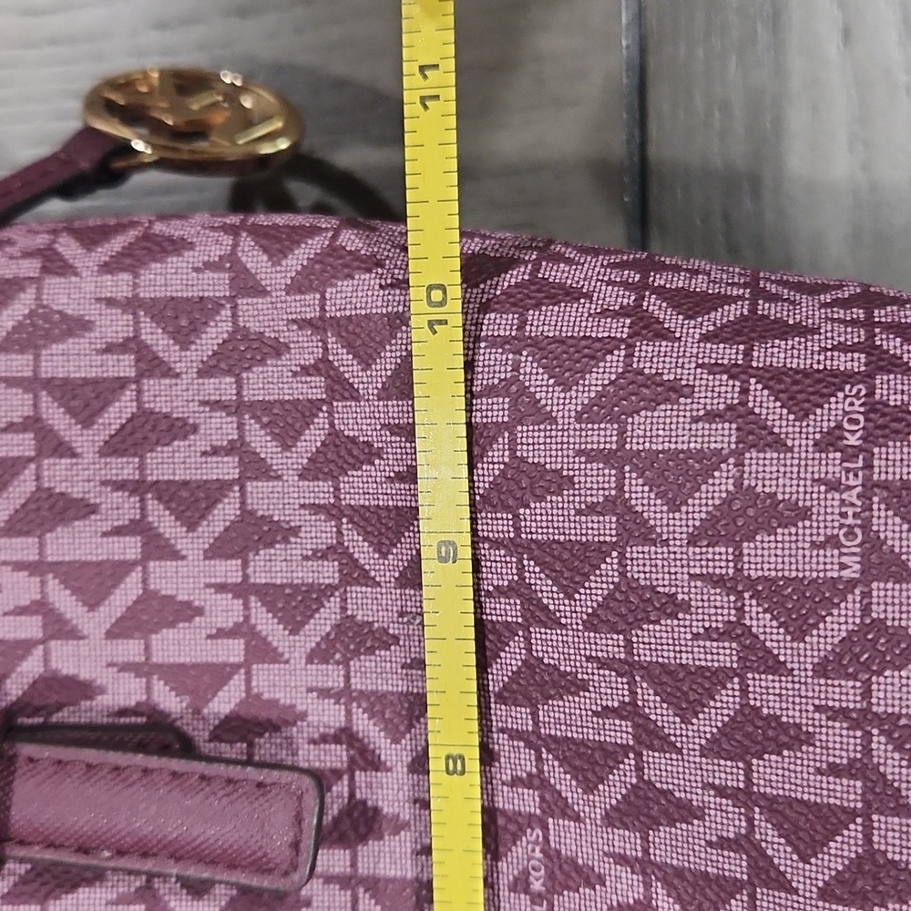 Michael Kors Purple Signature Bag - Picture 9 of 11
